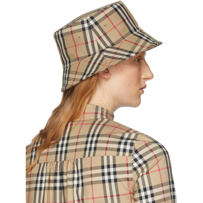 BURBERRY BEIGE CHECK BUCKET HAT