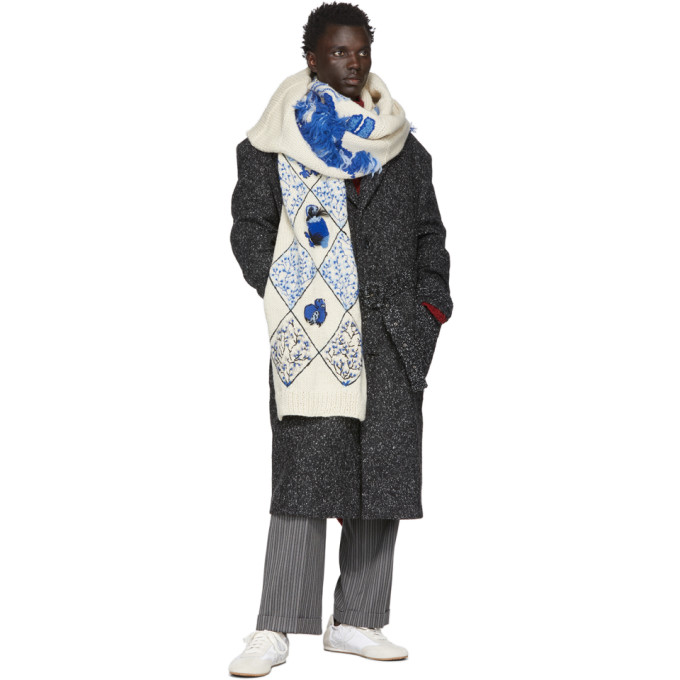 LOEWE LOEWE OFF-WHITE WILLIAM DE MORGAN KNIT EMBROIDERED SCARF