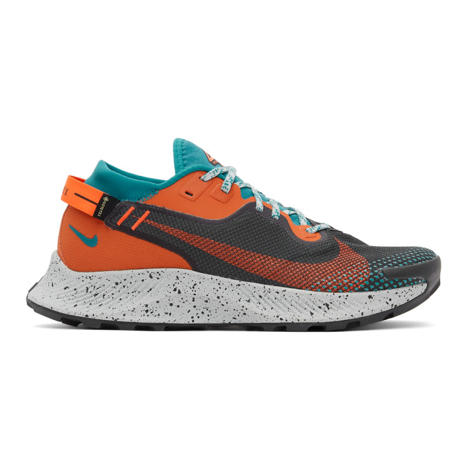 NIKE photo