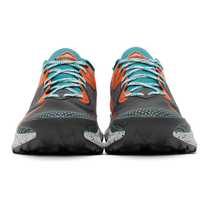 NIKE photo