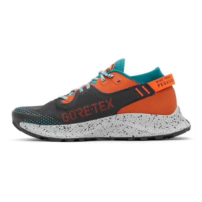 NIKE photo