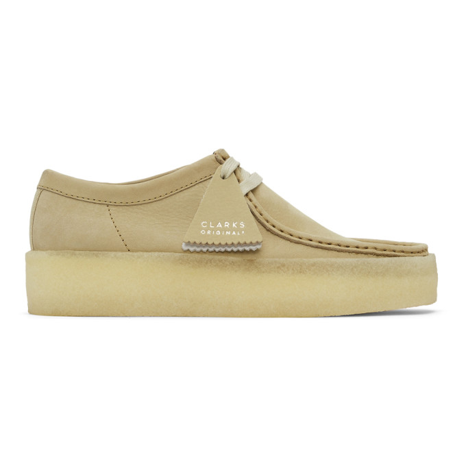 CLARKS ORIGINALS CLARKS ORIGINALS BEIGE NUBUCK WALLABEE CUP DERBYS