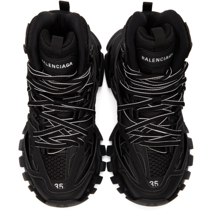 BALENCIAGA photo