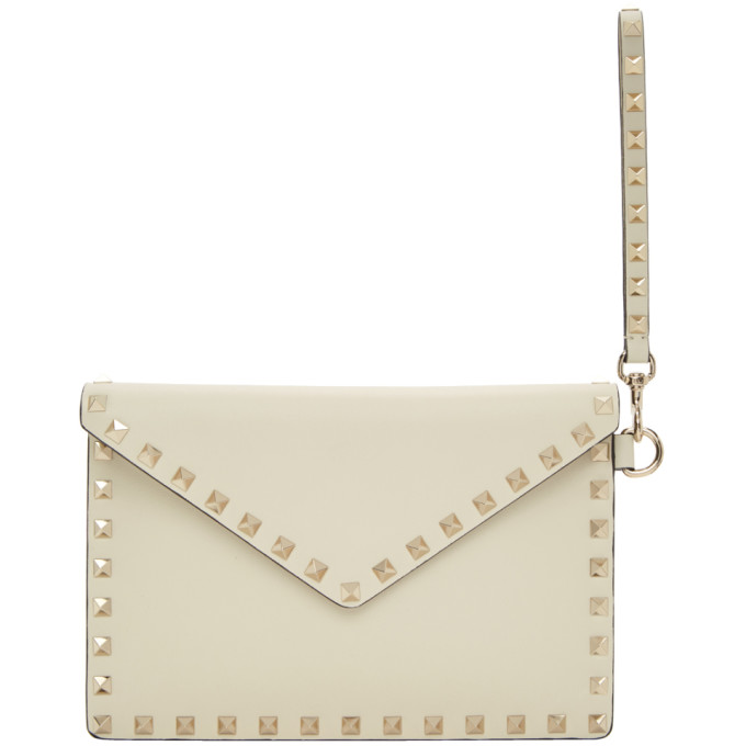 Valentino Garavani Off-White Valentino Garavani Medium Rockstud Flat Pouch