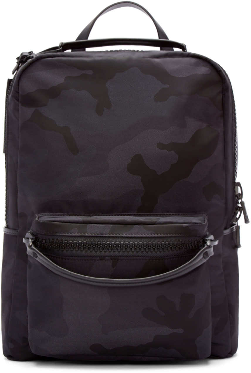 Valentino ブラック Camo バックパック