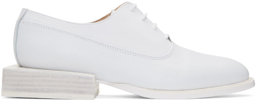 Jacquemus White les Chaussures Clown Oxfords