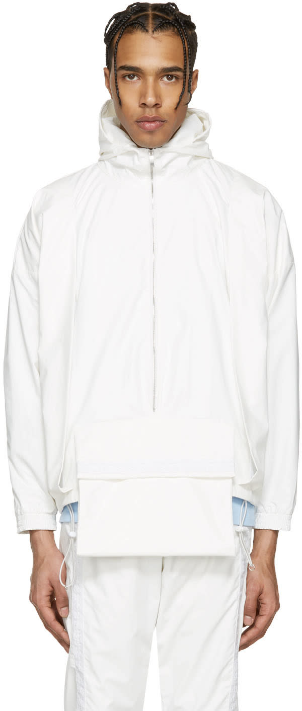 Cottweiler ホワイト ホテル フード ジャケット