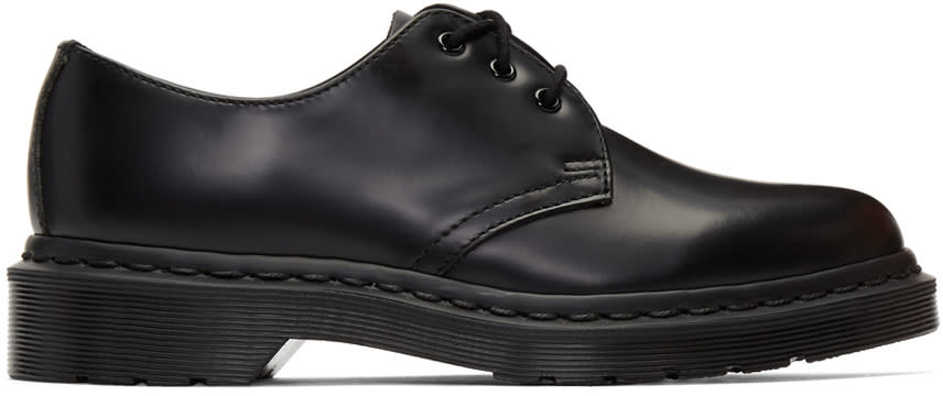 dr martens henton ghillie shoes in black smooth