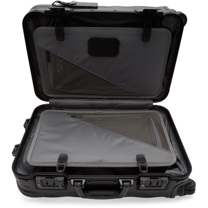 Black Aluminium International Carry-On Suitcase展示图