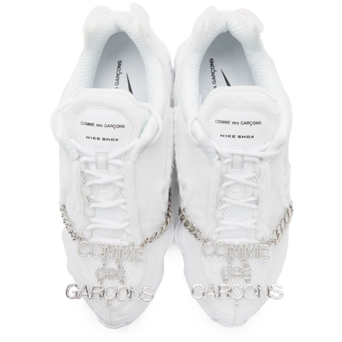 白色 Nike 版 CDG Shox TL 运动鞋展示图