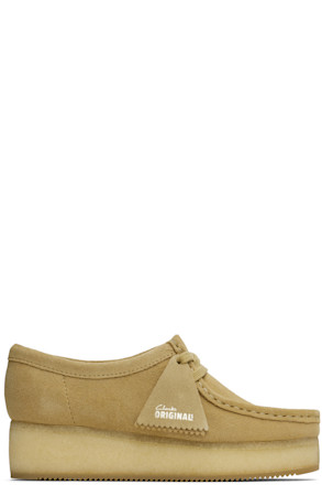Beige Wallacraft Bee Derbys