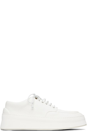 White Cassapana Derbys