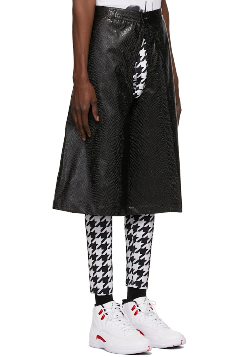 Croc-embossed faux-leather shorts in black.

Supplier color: Black