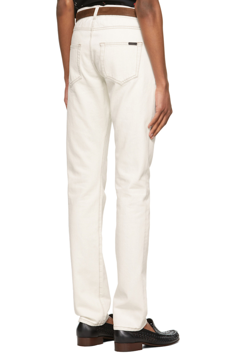 Slim-fit non-stretch denim jeans in off-white. Mid-rise. Five-pocket styling. Belt loops at waistband. Leather logo patch in black at back pocket. Button-fly. Antiqued bronze-tone hardware. Contrast stitching in tan.


Supplier color: Grey/Off-white