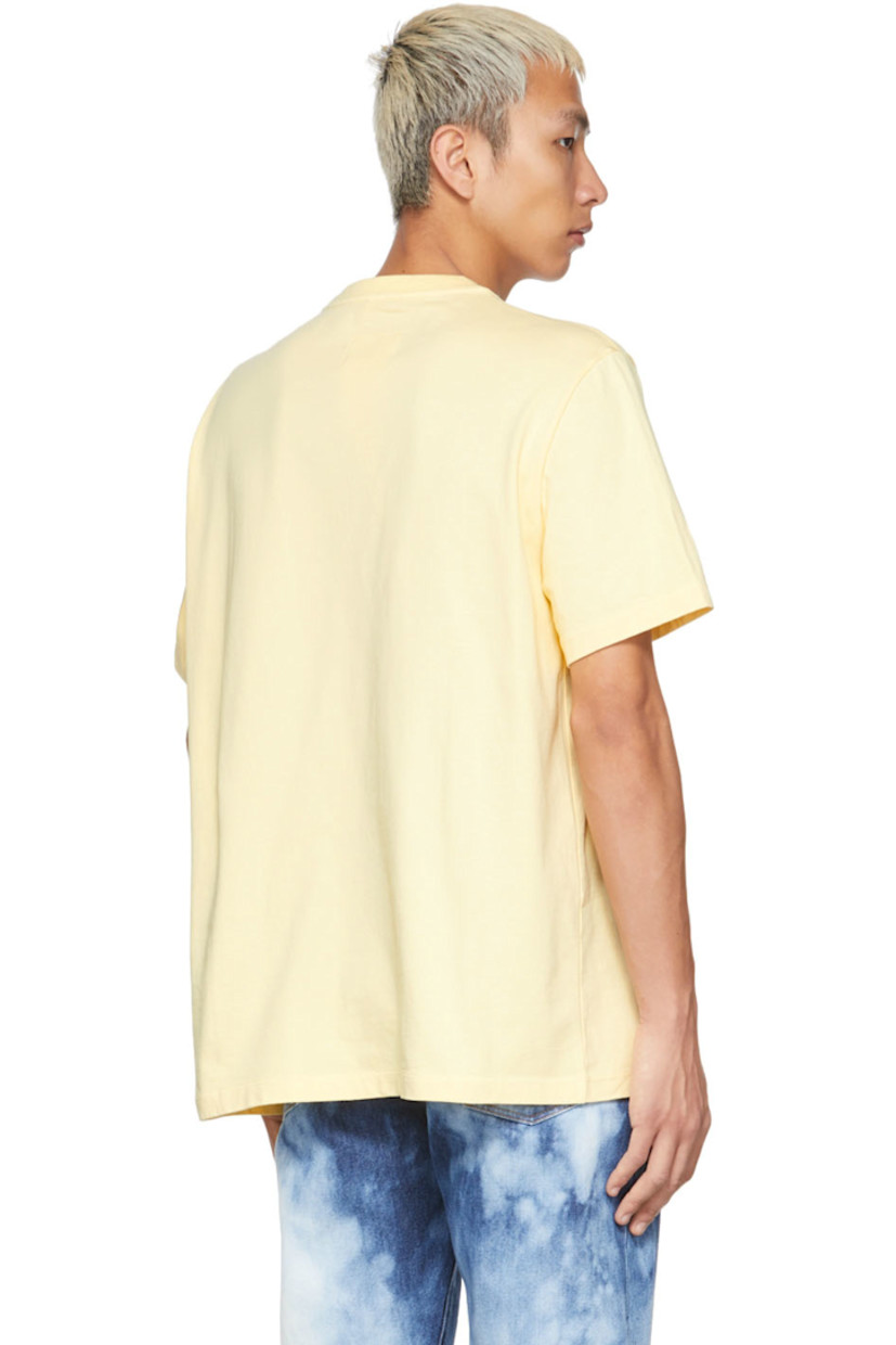 Short sleeve vegetable dyed cotton jersey T-shirt in yellow.

· Rib knit crewneck collar 
· Graphic logo embroidered at waist in multicolor

Supplier color: Lettuce