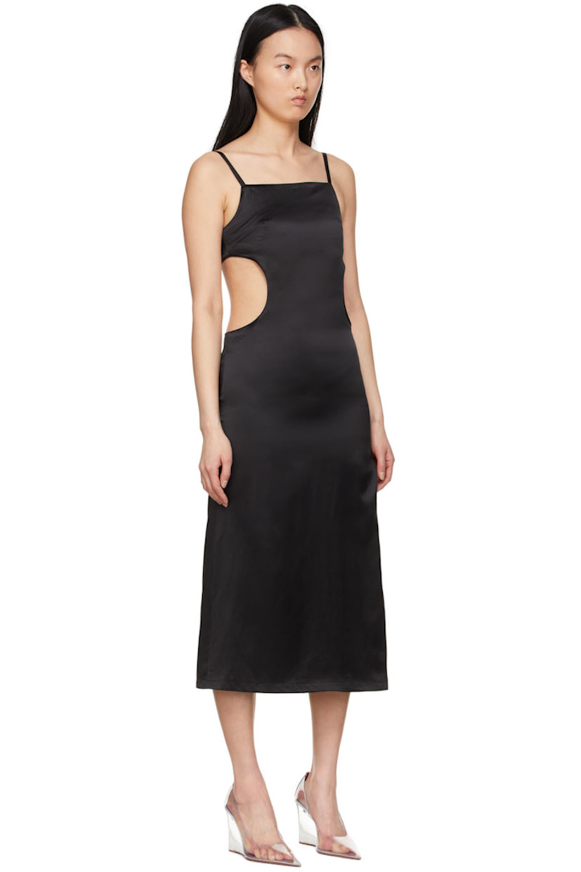 Silk satin dress.

· Square neck
· Darts at front
· Fixed shoulder straps
· Vent at single side-seam
· Adjustable hook-eye fastening and zip closure at low back
· Fully lined

Supplier color: Black