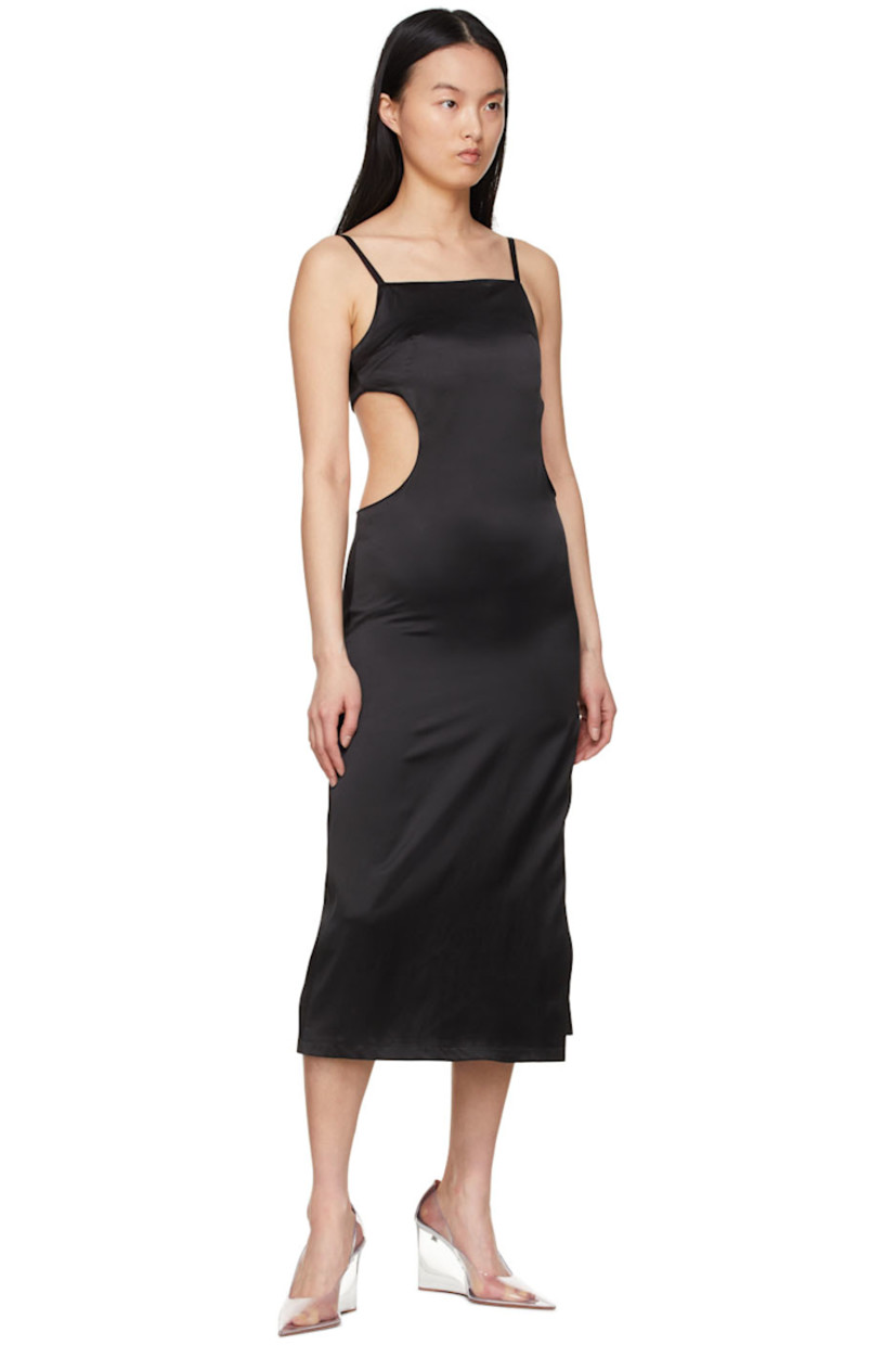 Silk satin dress.

· Square neck
· Darts at front
· Fixed shoulder straps
· Vent at single side-seam
· Adjustable hook-eye fastening and zip closure at low back
· Fully lined

Supplier color: Black