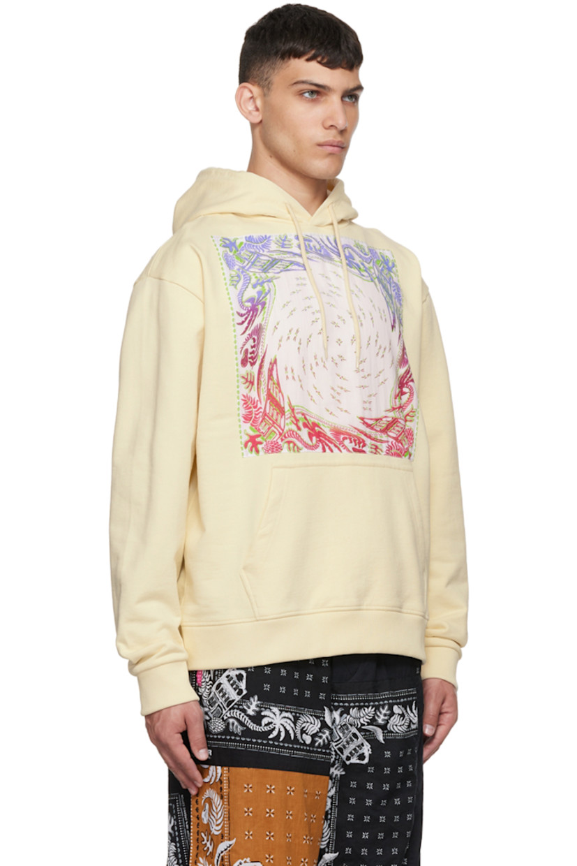 Organic cotton French terry hoodie. Graphic textile patch at front and back.

· Drawstring at hood
· Kangaroo pocket 
· Rib knit cuffs and hem

Each item is unique. Please note that coloration may vary.

Supplier color: Calico/Multicolor
