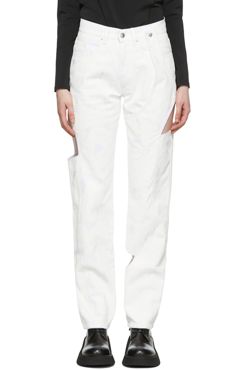 Non-stretch denim jeans. 

· Four-pocket styling
· Zip-fly

Supplier color: Off-white