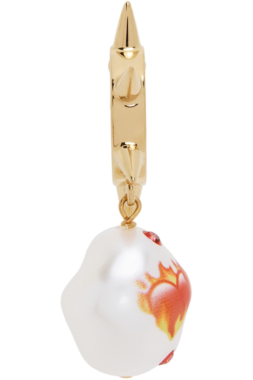 Pair of hoop earrings in 24k gold-plated brass. Studded detailing throughout.

· Faux-pearl with graphic printed and Swarovski crystal detailing at drop
· Graphic post-stud fastening
· H1.75 x W1 in

Supplier color: Gold