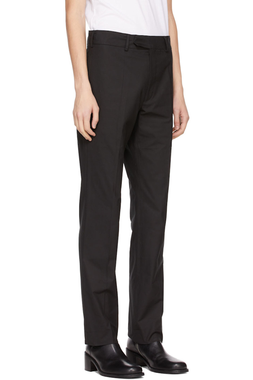 Cotton canvas trousers. 

· Belt loops
· Zip-fly
· Three-pocket styling

Supplier color: Black