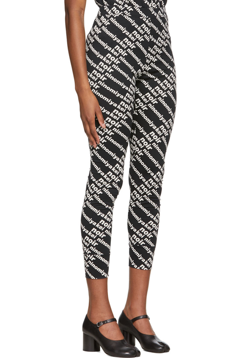 Cotton jersey leggings. 

· Elasticized waistband 
· Logo pattern printed throughout

Supplier color: Black