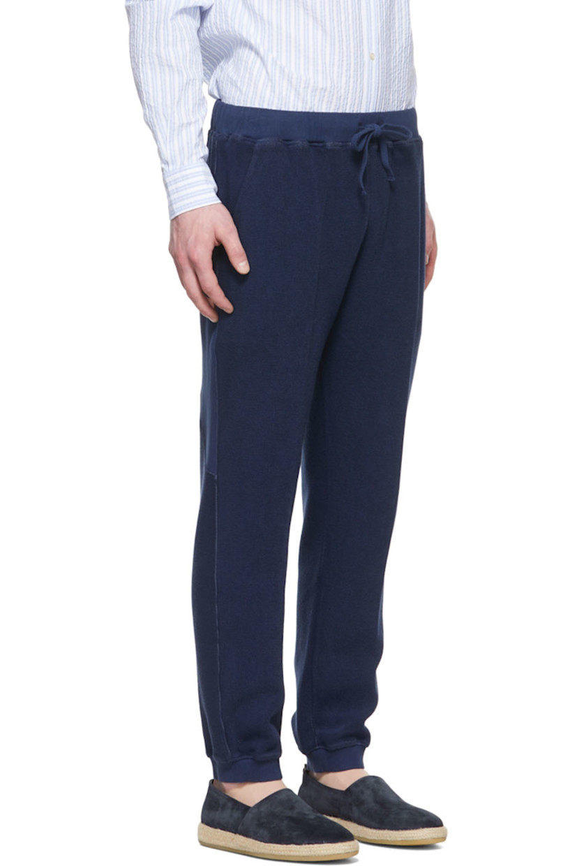 Cotton and cashmere-blend jersey lounge pants. 

· Drawstring at rib knit waistband
· Two-pocket styling

Supplier color: Black