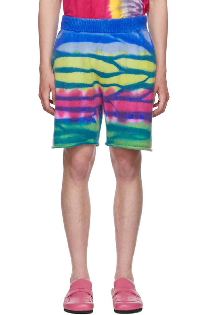 Knit cashmere shorts. Tie-dye pattern throughout. 

· Rib knit waistband
· Rolled edge at cuffs

Supplier color: Ivory