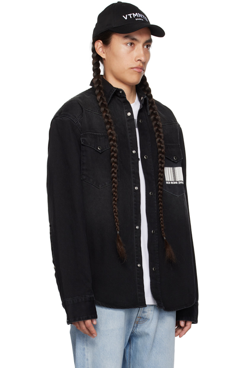 Non-stretch denim shirt. Fading throughout.

· Spread collar
· Press-stud closure
· Flap pockets
· Logo graphic bonded at chest and back
· Shirttail hem
· Single-button barrel cuffs

Supplier color: Black