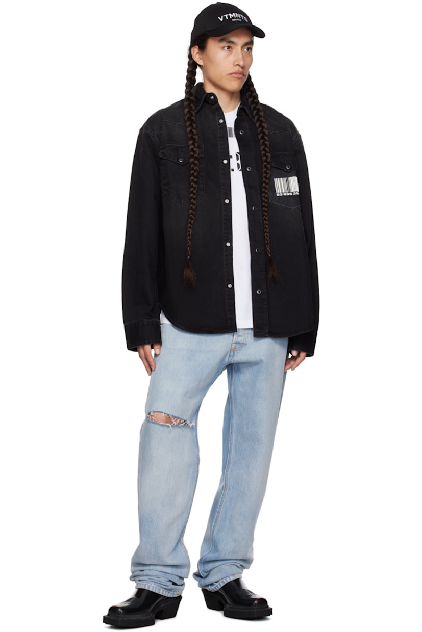 Non-stretch denim shirt. Fading throughout.

· Spread collar
· Press-stud closure
· Flap pockets
· Logo graphic bonded at chest and back
· Shirttail hem
· Single-button barrel cuffs

Supplier color: Black
