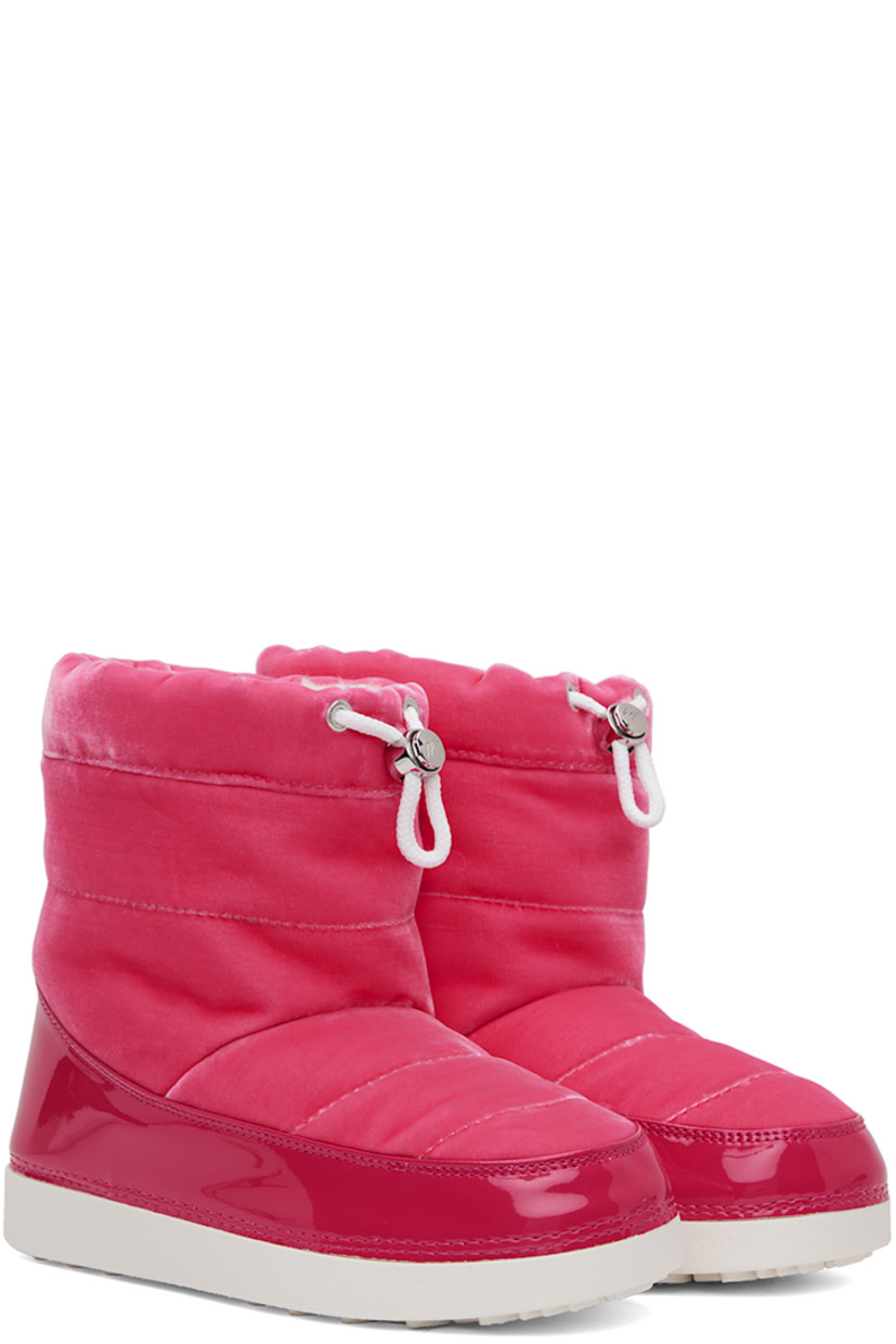 Ankle-high quilted velvet boots in pink. Patent leather trim throughout. 

· Bungee-style drawstring at collar
· Shearling lining
· Textured rubber midsole 
· Treaded rubber outsole 

Supplier color: Rosa
