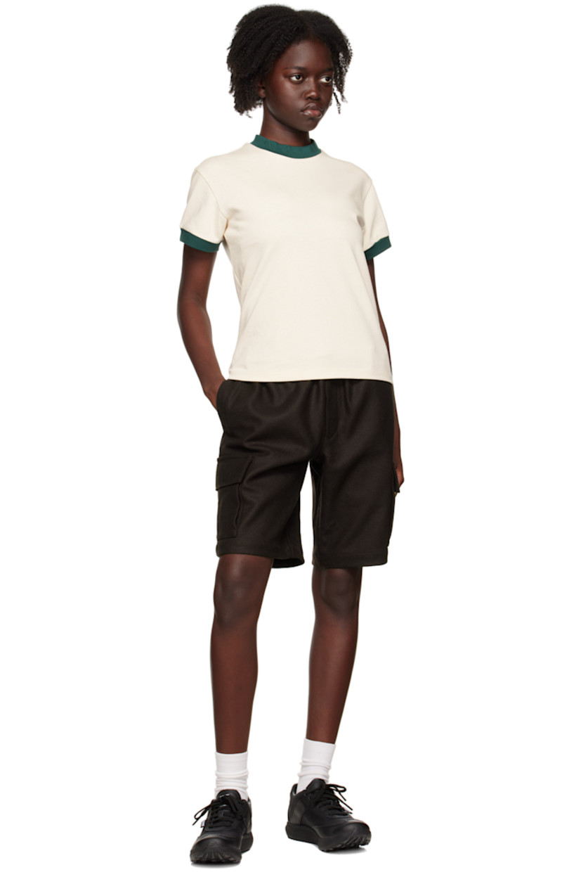 Felted wool shorts.

· Belt loops
· Concealed drawstring at elasticized waistband
· Three-pocket styling
· Zip-fly
· Cargo pockets 
· Logo bonded at back cuffs

Part of the Salomon x GR10K collaboration

Supplier color: Soil brown Ducotex™