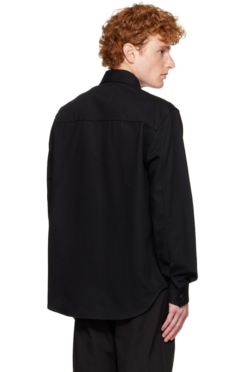 Cotton twill shirt. 

· Spread collar
· Button closure
· Patch pockets 
· Shirttail hem

Supplier color: Black