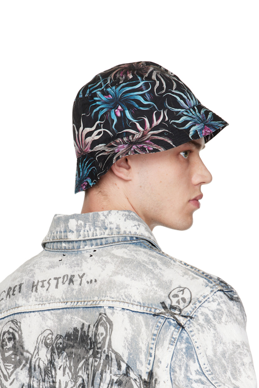 Tencel and viscose-blend twill bucket hat in black. Graphics printed throughout. 

· Quilted brim 
· Plain-woven lining 

This item is part of a limited run of 100

Supplier color: Multi