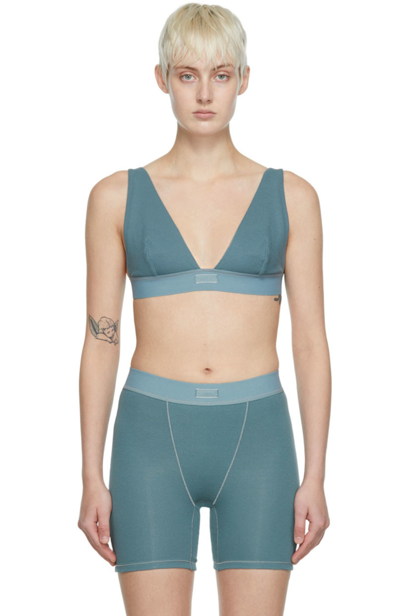 Rib knit stretch cotton bra. 

· V-neck
· Adjustable elasticized shoulder straps
· Elasticized hem

Supplier color: Kyanite