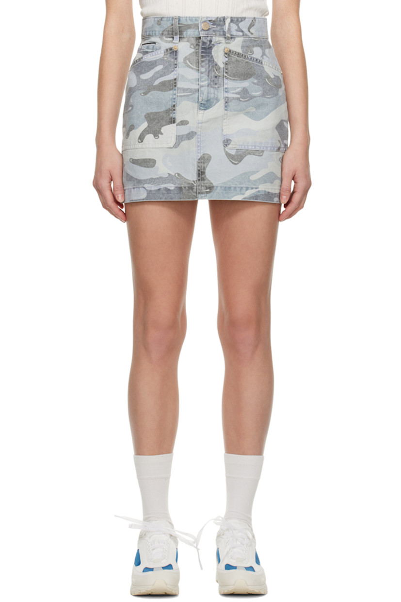 Cotton canvas skirt. Camouflage pattern printed throughout. 

· Belt loops
· Five-pocket styling 
· Zip-fly

Supplier color: Camo