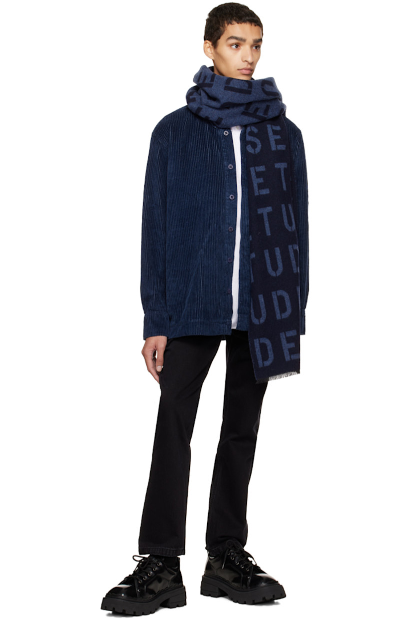 Cotton-blend corduroy shirt. 

· Spread collar
· Concealed button closure
· Patch pocket
· Logo disc at front
· Adjustable single-button barrel cuffs

Supplier color: Navy