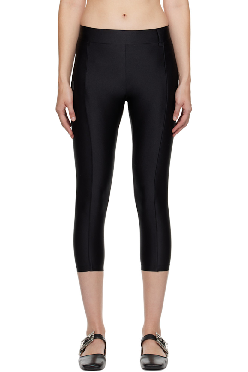 Stretch nylon jersey leggings.

· Piping throughout
· Rubberized logo patch at front

Supplier color: Black