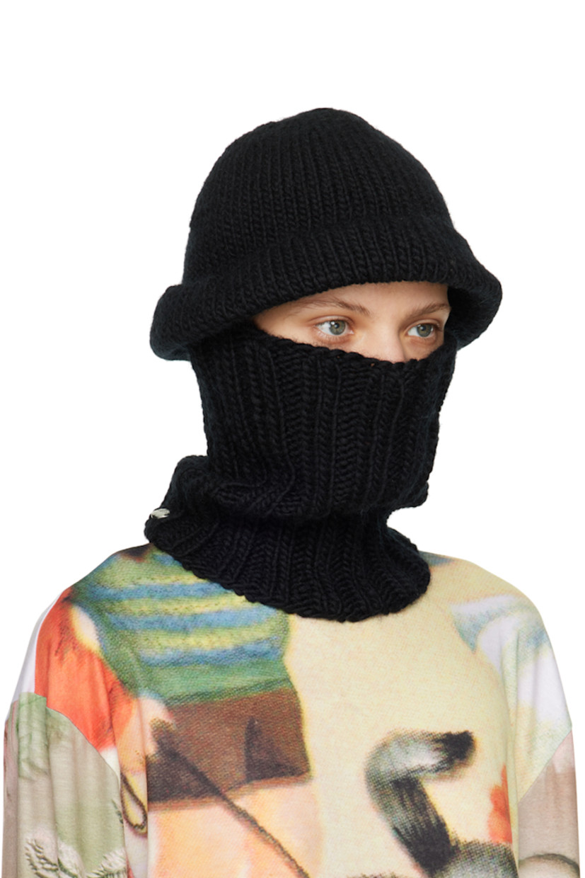 Rib knit wool beanie in black.

· Integrated mask-style panel at brim
· Single press-stud at collar
· Logo-engraved silver-tone hardware

Face masks and face coverings are final sale and are not eligible for return or exchange.

Supplier color: Black