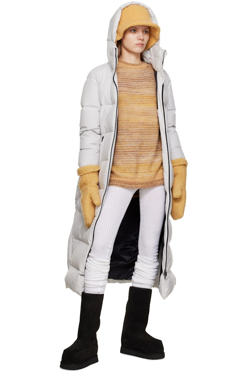 Brushed wool-blend fleece mittens in yellow.

· Pilling throughout
· Logo patch at rolled cuffs

Supplier color: Yellow