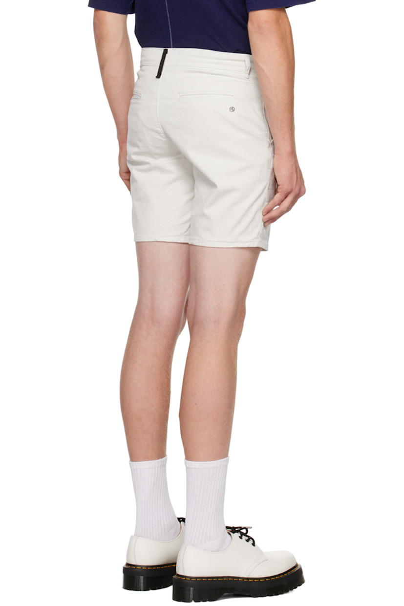 Stretch cotton twill shorts. 

· Belt loops
· Four-pocket styling
· Zip-fly

Supplier color: Chalk