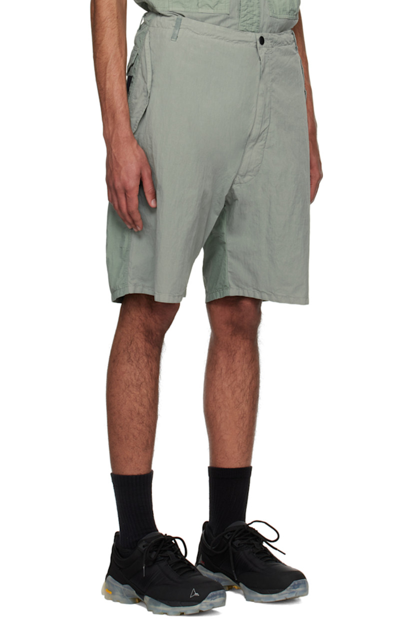 Crinkled cotton and nylon-blend canvas shorts. 

· Belt loops
· Three-pocket styling
· Zip-fly 
· Logo flag at back pocket 

Supplier color: Green milieu