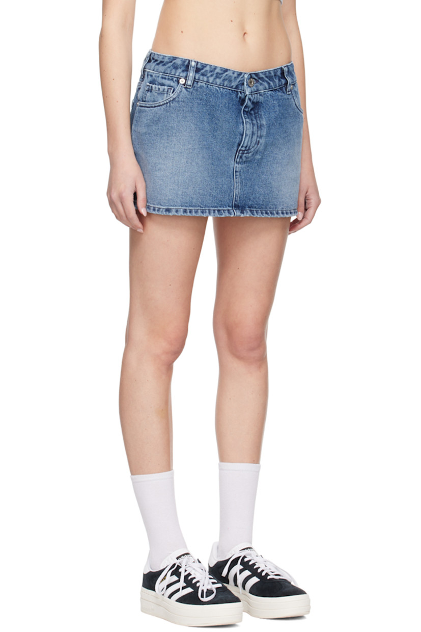 Non-stretch denim skirt. Subtle distressing and fading throughout.

· Belt loops
· Five-pocket styling
· Zip-fly
· Leather logo patch at back waistband
· Logo-engraved silver-tone hardware

Supplier color: Sky