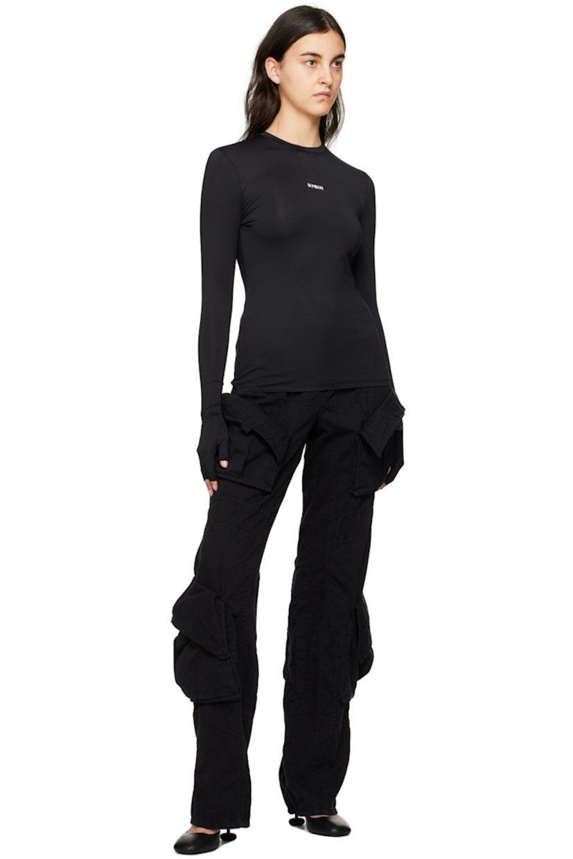 Stretch polyester jersey T-shirt.

· Rib knit crewneck
· Logo printed at front
· Integrated fingerless gloves at cuffs

Supplier color: Black