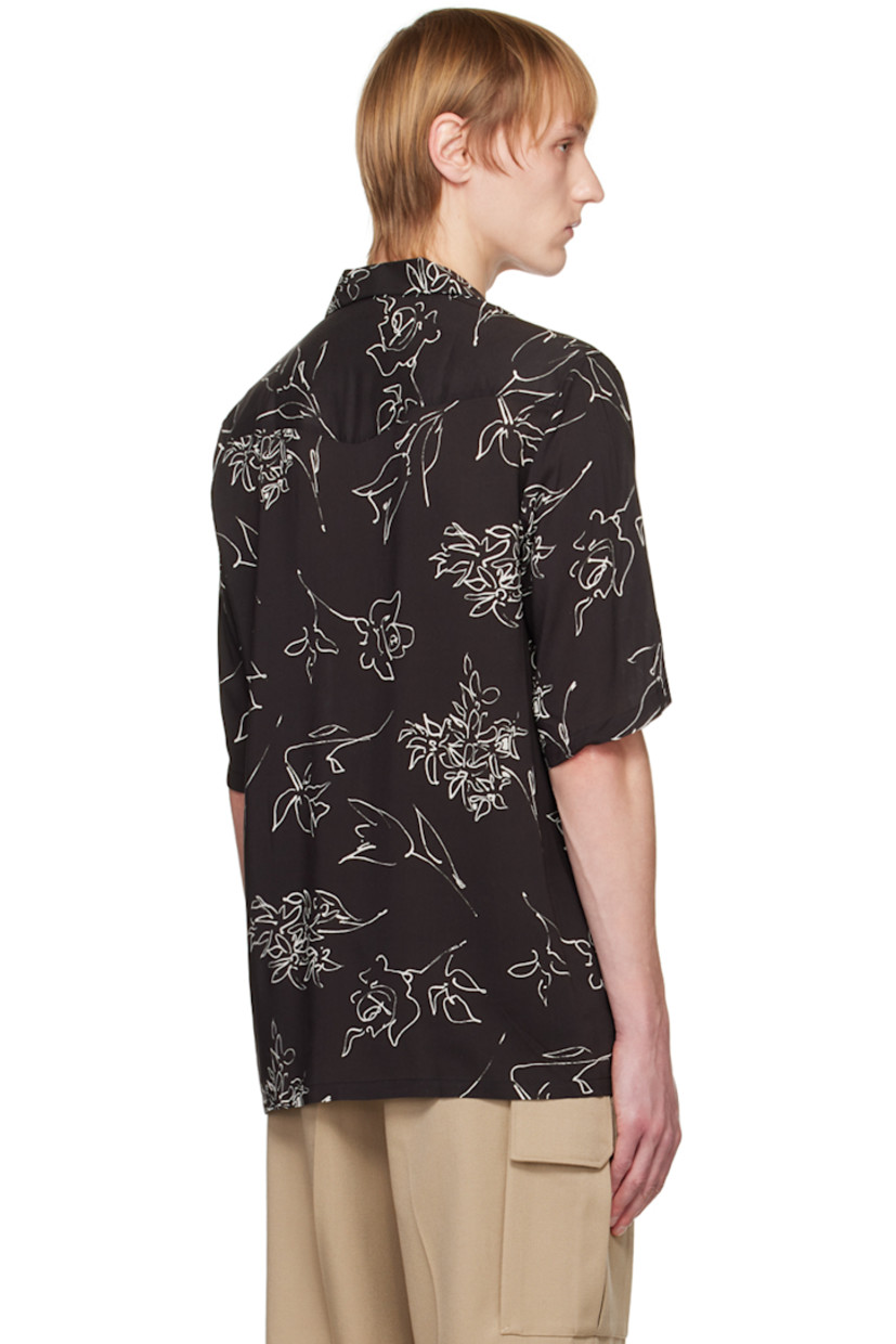 Plain-woven viscose shirt. Graphic pattern printed throughout.

· Open spread collar
· Button closure
· Vented side seams

Supplier color: Black/Ecru