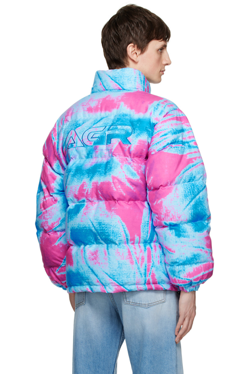 Down-filled quilted nylon poplin jacket. Graphic pattern printed throughout.

· Funnel neck
· Zip closure
· Zip pockets
· Elasticized cuffs
· Logo embroidered at back
· Full taffeta lining

Supplier color: Pink/Blue

Fill: 90% down, 10% feather.