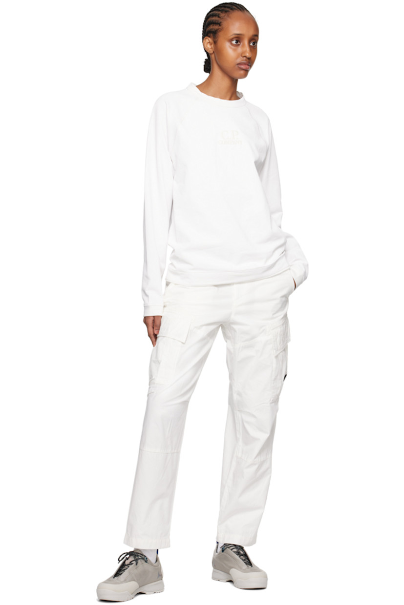 Relaxed-fit garment-dyed plain-woven cotton cargo pants.

· Belt loops
· Concealed drawstring at waistband
· Four-pocket styling
· Zip-fly
· Tucks at knees
· Acetate lens at outseam
· Cargo pocket at outseams
· Logo patch at back waistband 

Supplier color: Gauze white