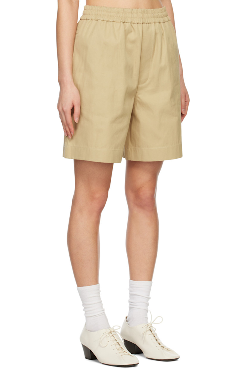 Cotton twill shorts. 

· Concealed drawstring at elasticized waistband
· Two-pocket styling
· Mock-fly

Supplier color: Beige