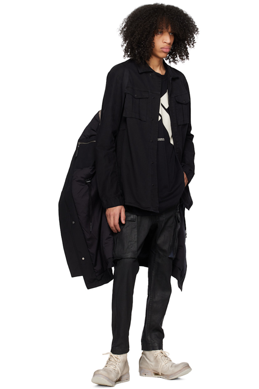 Cotton jersey T-shirt.

· Rib knit crewneck
· Graphic printed at front
· Drawstring and printed logo at back collar

Each item is unique. Please note that coloration may vary.

Supplier color: Black dye