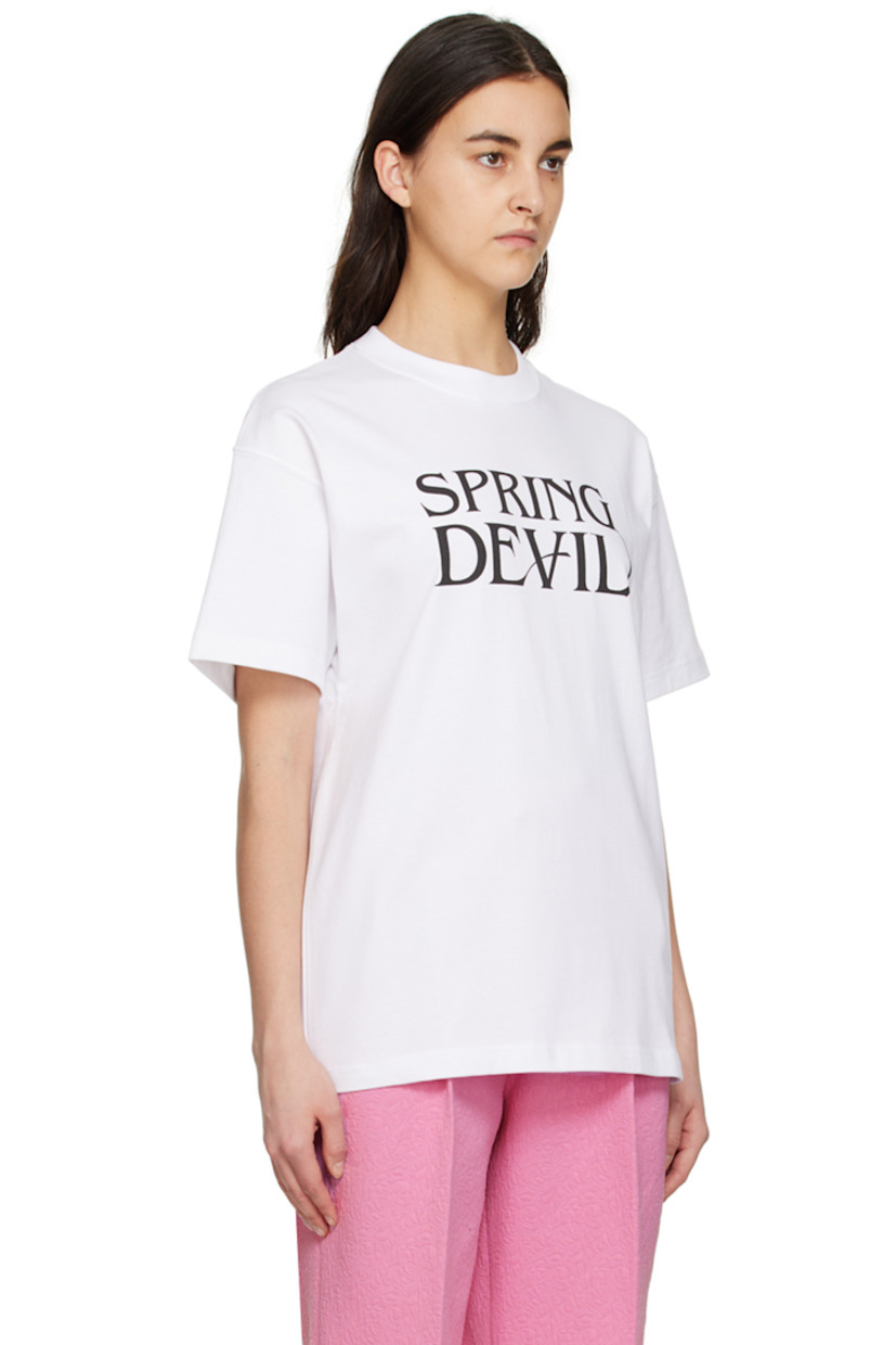 260 gsm organic cotton jersey T-shirt. 

· Rib knit crewneck
· Text printed at front
· Graphic printed at back

Supplier color: White